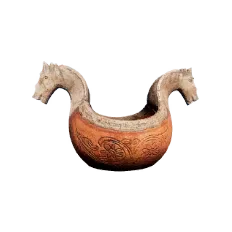 Collectible Carving 8 – Carved Bowl with Horse Head Handles in Call of the Wild: The Angler